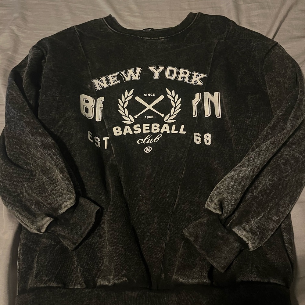 Forever 21 New York Crew Neck